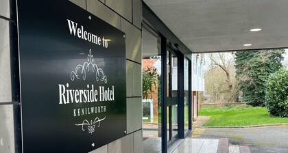 Riverside Hotel