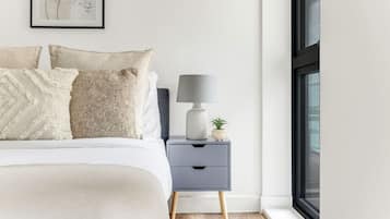 2 slaapkamers, een strijkplank/strijkijzer, gratis wifi, beddengoed