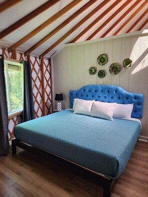 Bungalow Premium, 2 habitaciones, patio, vistas al complejo turístico | Decoración individual, mobiliario individual, wifi gratis y ropa de cama