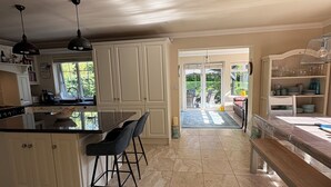 Unclassified image, 5 of 58, button - Foxley - Beautiful luxury Bungalow, Kenmare, walk to town, surrounded by nature (Kenmare)