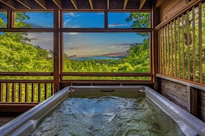 Interior - Sevierville Cabin, Hot Tub & Mountain Views (Sevierville)