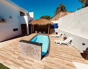 Piscina externa, piscina aquecida