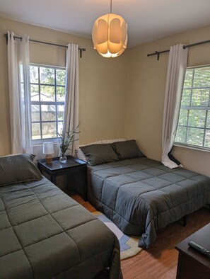 3 chambres, fer et planche Ă repasser, Wi-Fi gratuit, draps fournis