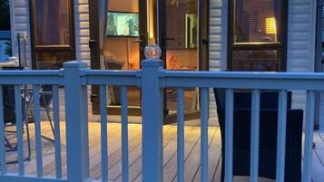 Cabin | Exterior
