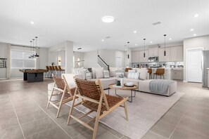 TV - 9 Bedroom/ 6.5 Bathroom/ Solara (9131TW) (Kissimmee)