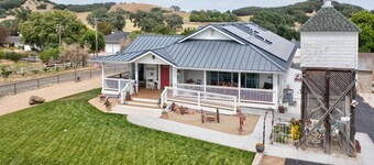 The Roblar Inn ~Wine Country~Hot Tub~Accessible