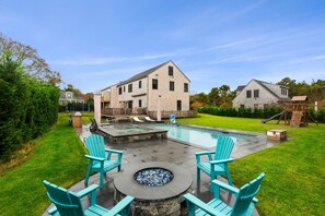 Pool - Escape to your Nantucket dream home with Pool, hot tub and gym (Nantucket)