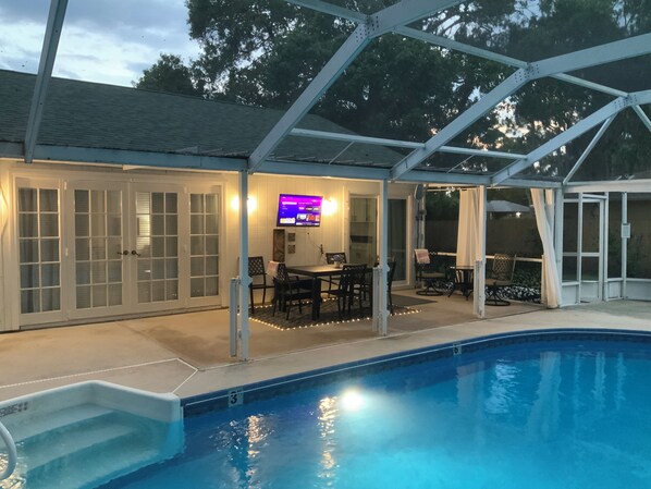 Outdoor pool, a heated pool
