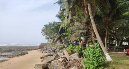 A Peaceful Home Near The Beach