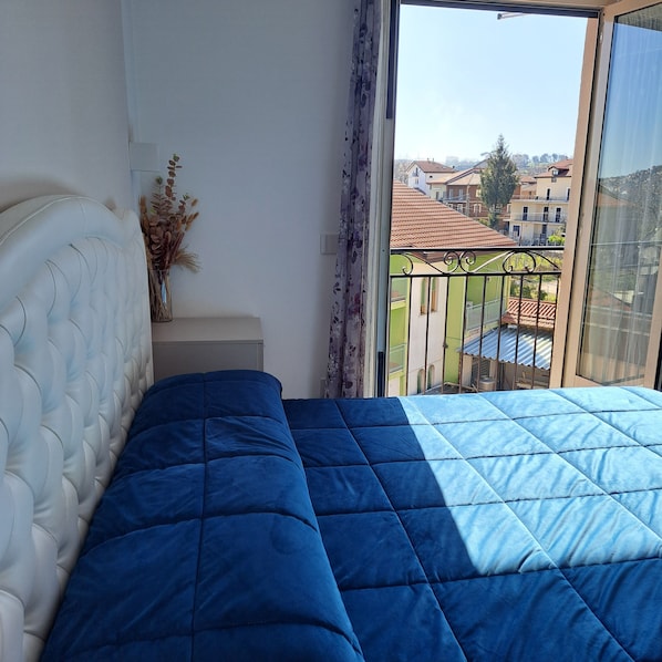 2 habitaciones, tabla de planchar con plancha y wifi gratis