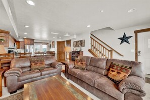 TV connectée, cheminée