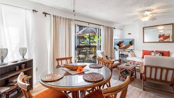 Condo, 1 King Bed with Sofa bed (Malia Kai#5) | Dining