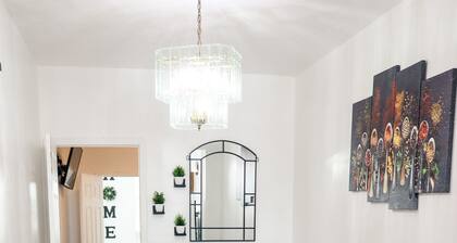 Tranquil Getaway in Queens ~ Fully Equipped Unit