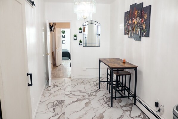 1 Schlafzimmer, Schreibtisch, Bügeleisen/Bügelbrett, WLAN