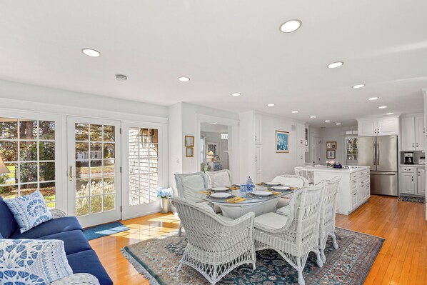 Dining - Brewster Vacation Home–Walk to Multiple Bay Beaches! (Brewster)