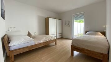 1 bedroom, WiFi, bed sheets
