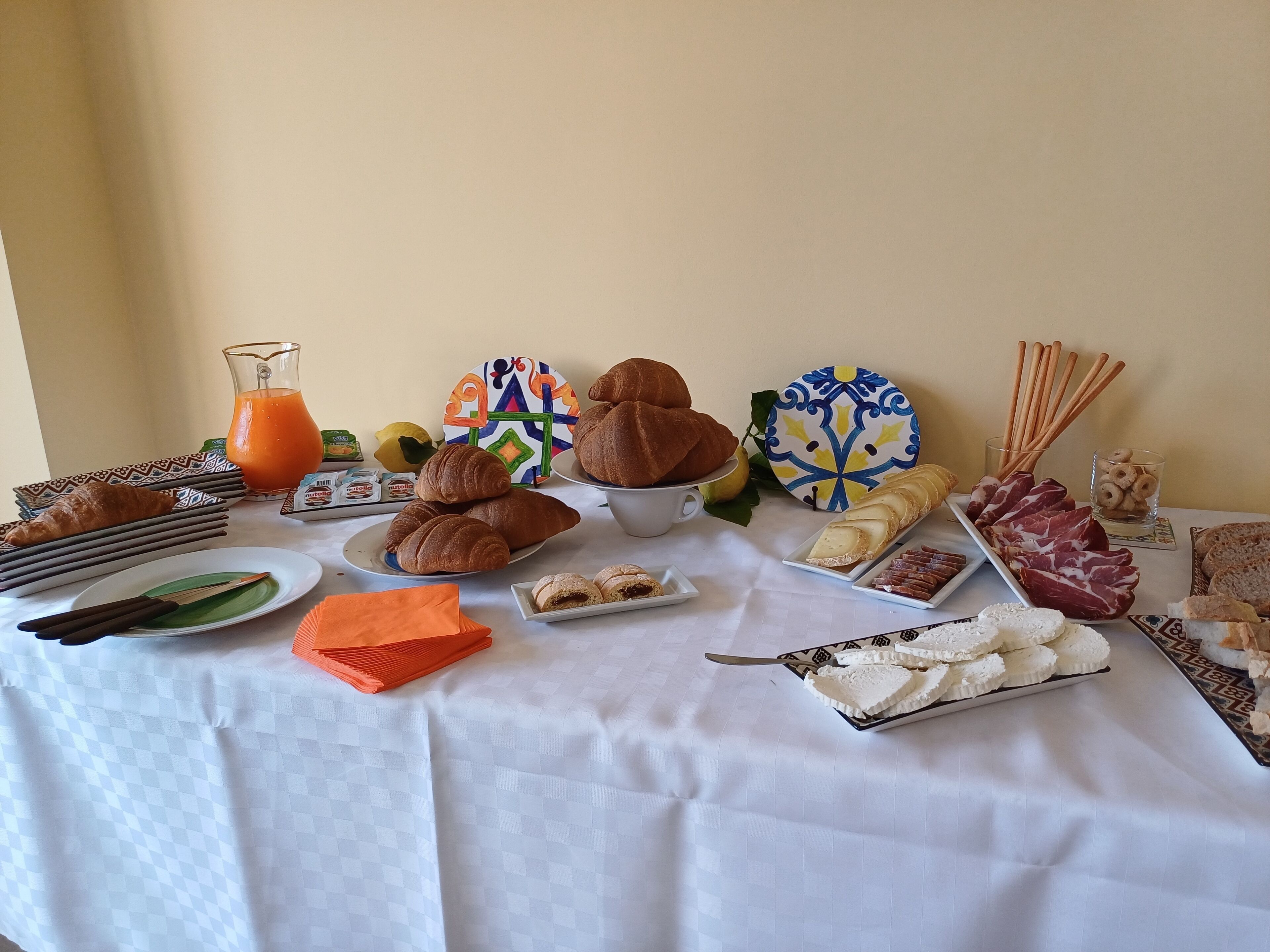 Tägliches inbegriffenes Frühstücksbuffet