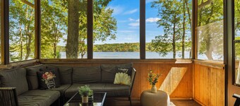 Lake Daze by AvantStay | Lakefront w/ Modern Interior, Enclosed Porch & Hot Tub