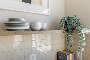 Interior detail - Conway C105 by AvantStay | Studio in Downtown NSH (Nashville)