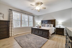 5 soveværelser, skrivebord, strygejern/strygebræt, gratis Wi-Fi