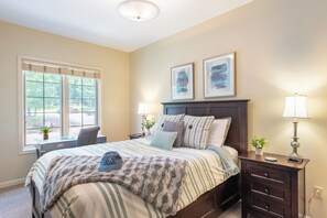 5 chambres, bureau, fer et planche à repasser, Wi-Fi gratuit