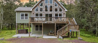 Sleeps 18 âą Lake Access, Game Room, Close to Skiing | Otter Banks by AvantStay