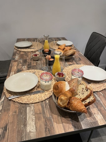 Desayuno continental incluido todos los días