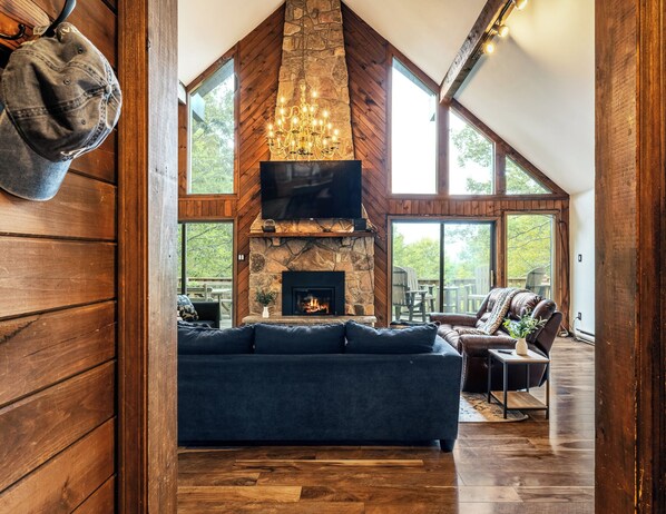 スマートテレビ、暖炉