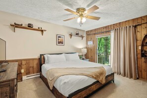 3 chambres, fer et planche à repasser, Wi-Fi gratuit, draps fournis