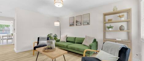 Una Smart TV, una oficina