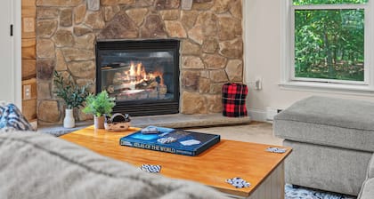 Alpine Serenity by AvantStay | Beach + Lake Access | Theater, Deck, Playroom