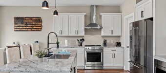 Lakeside Serenity by AvantStay | Lakefront, Newly Built, Deck w/ Views!