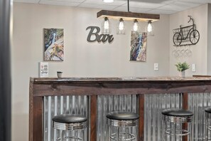 Dining - Ridge Retreat by AvantStay | Game Room, Covered Porch, & Fire Pit! (Blakeslee)