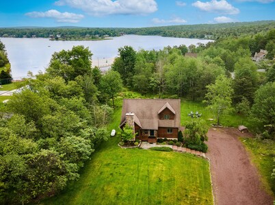 Steps to the Beach, Yard, Deck Dining, Game Room, Hot Tub | Lake View Retreat
