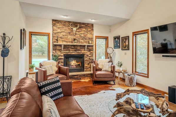 Smart TV, fireplace, video games