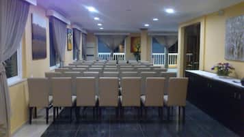 Fasilitas rapat