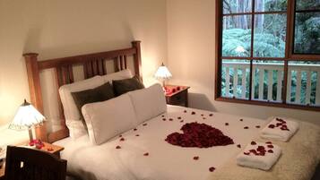 1 bedroom, iron/ironing board, travel crib, internet