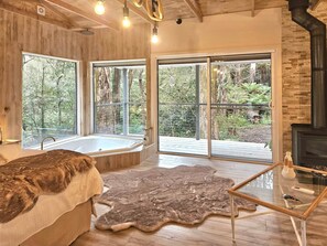 9 bedrooms, iron/ironing board, WiFi, bed sheets - Rainforest weddings, events, retreats, Sleep 20 plus (Mount Dandenong)