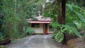 Unclassified image, 5 of 21, button - Brook Cottage@FernglenForestRetreat (Mount Dandenong)
