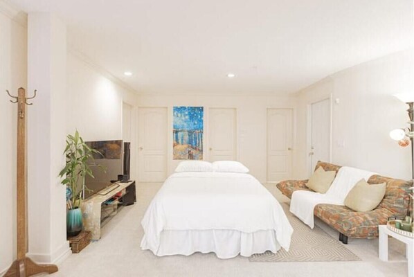 2 多间卧室、办公桌、熨斗/熨衣板、免费 WiFi