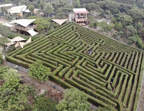 Casa a 3 Minutos de Laberinto de Albania, Villas Suizas I, Apaneca