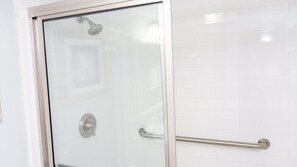 Een douche, een haardroger