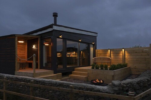 The Hoot: A large, modern studio annexe on Anglesey