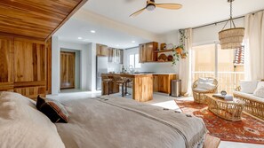 1 Schlafzimmer, Schreibtisch, Reisekinderbett, kostenloses WLAN