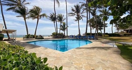 Kite Beach Suite with Work Space and Full Kitchen