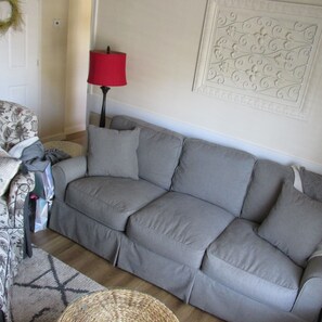 Fireplace, DVD player