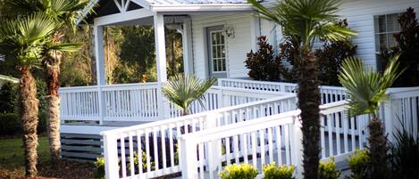 Enceinte de lâhĂ©bergement