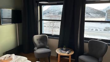 Rom – classic, sjøutsikt | Lydisolert, wi-fi (inkludert) og sengetøy