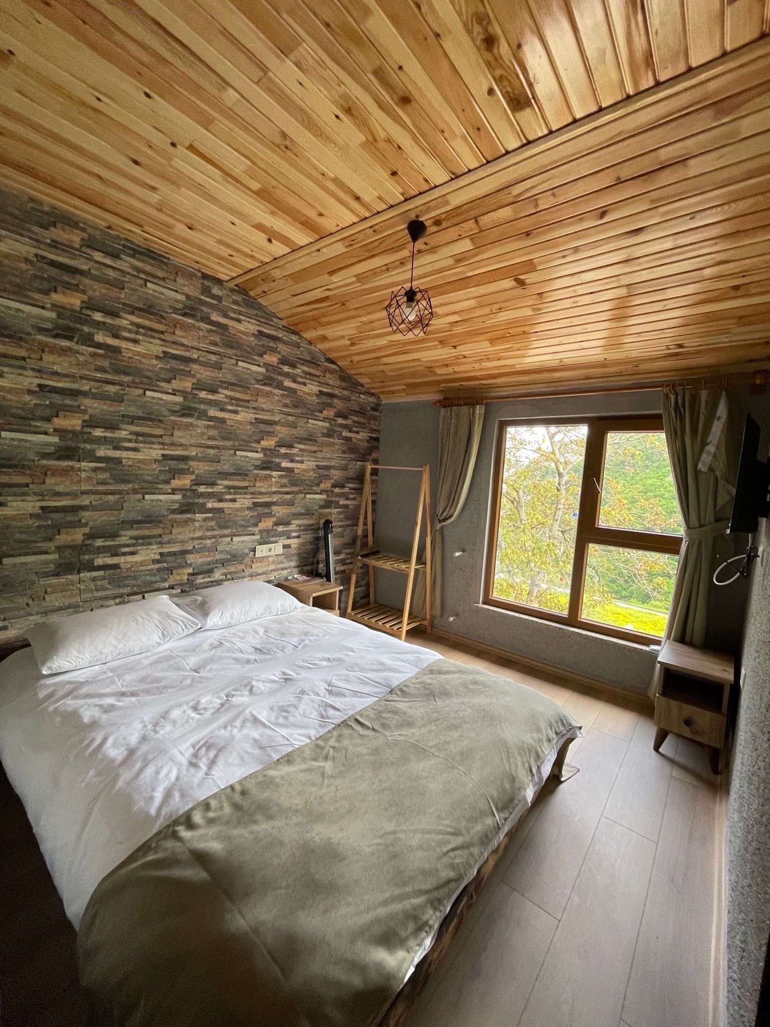 Classic Room | Desk, laptop workspace, free WiFi, bed sheets