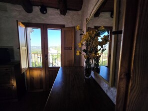 Casa Rural Puntal de la Cruz | 1 bedroom, premium bedding, Select Comfort beds, individually furnished